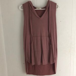 This is a hooded tank top with front pockets